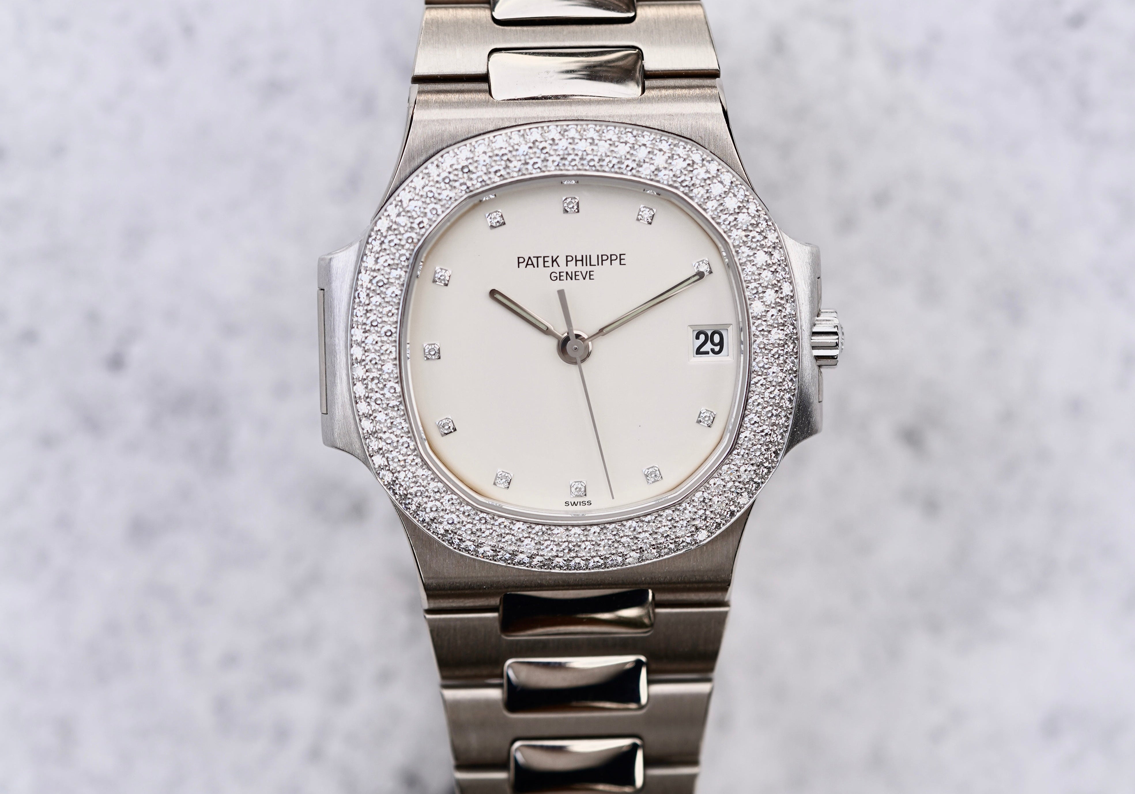 Gem Sets: A Tasteful Pimp