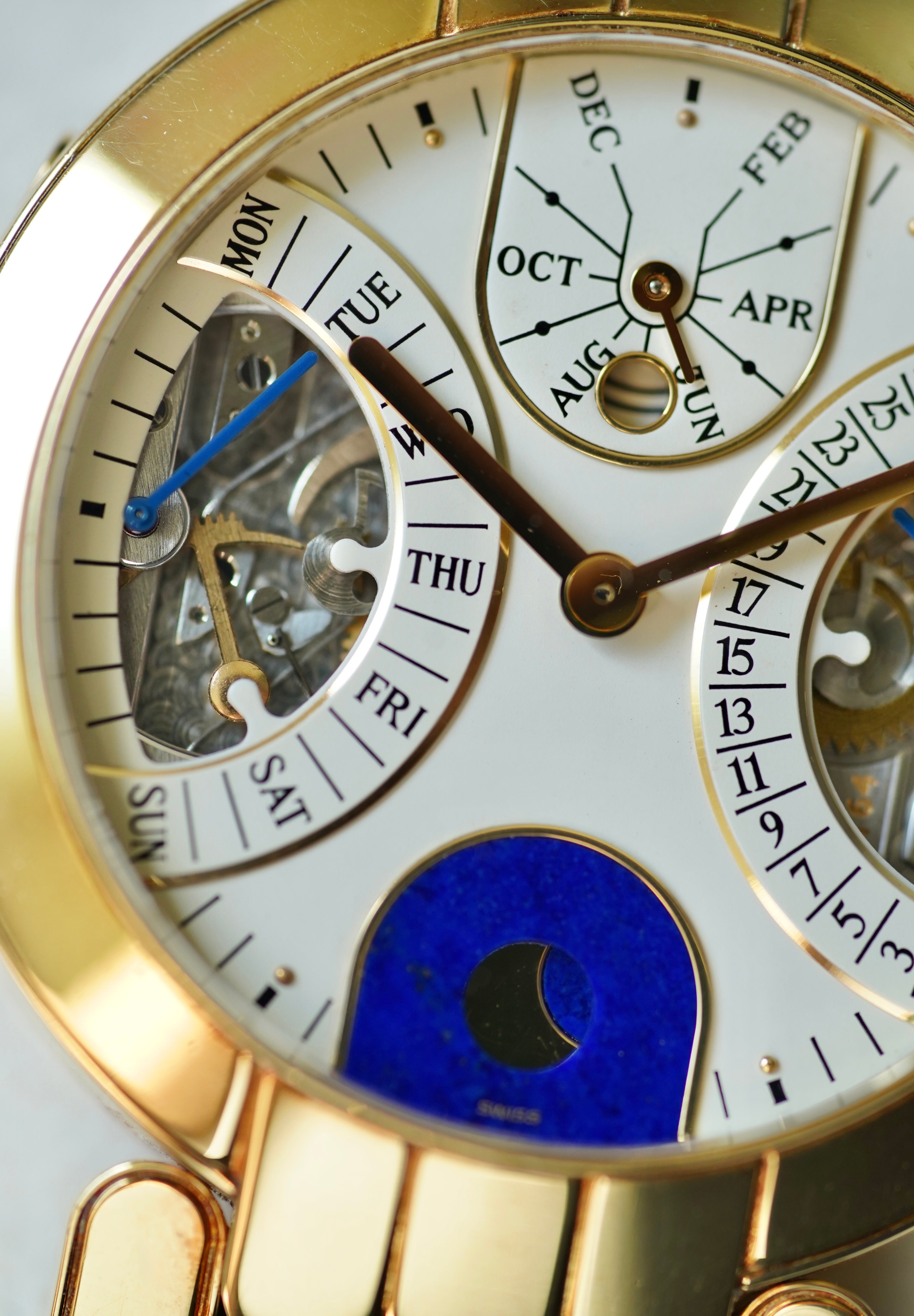 Harry Winston Bi-Retrograde Perpetual Calendar in 18K Yellow Gold