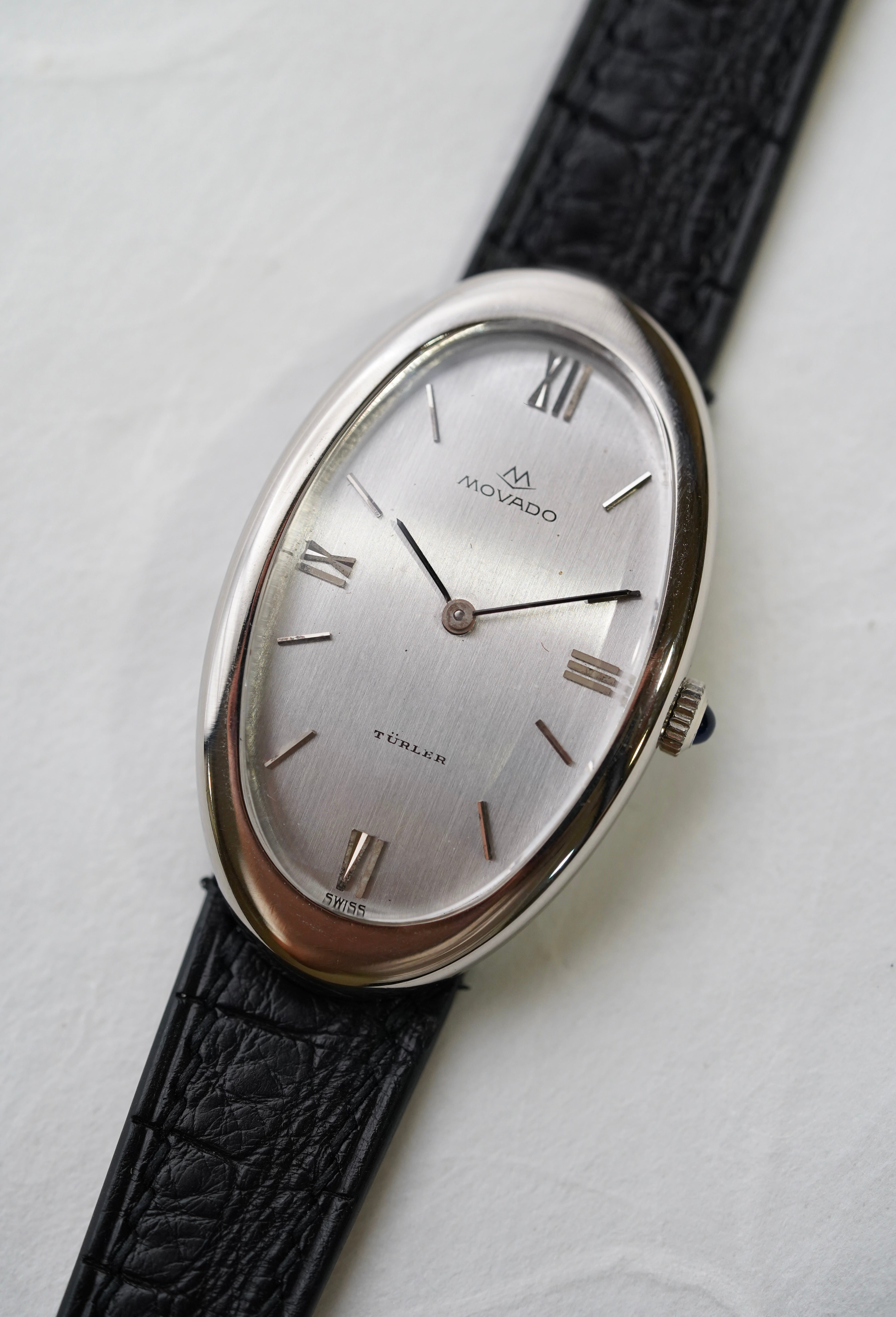Movado Baignoire "Türler" Double Signature