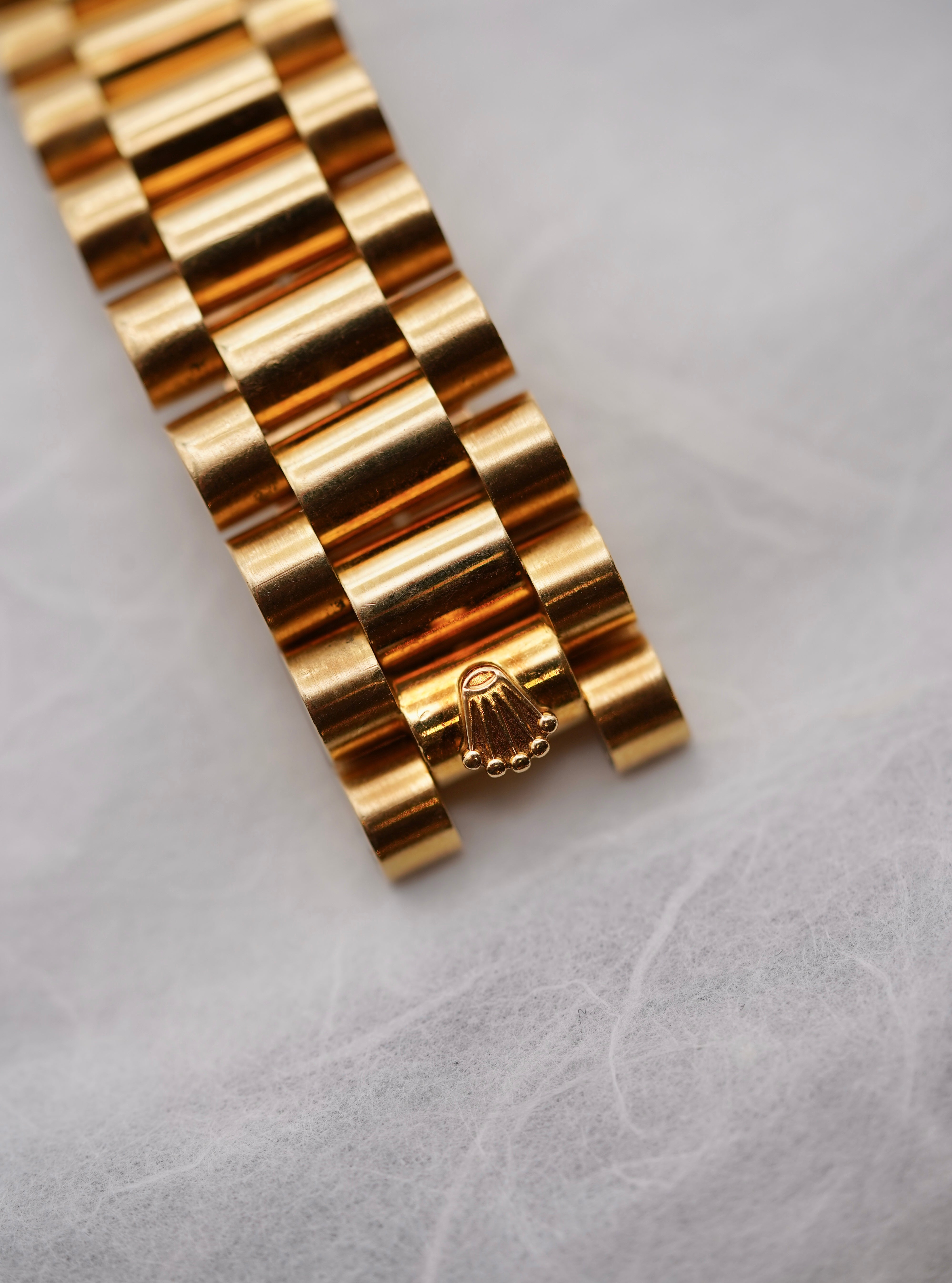 Rolex Day Date in Yellow Gold Fossil Dial Ref.18238